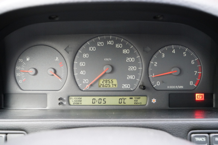 978390-22 Volvo V70 2.4 GLT - 1998