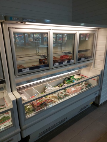 882531-1 Exposure fridge and freezer