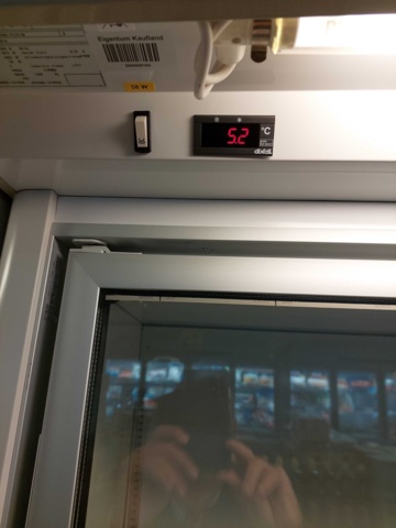 882531-7 Exposure fridge and freezer