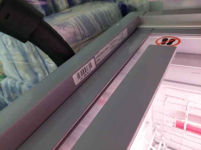 882542-3 Exposure freezer AHT Miami 250