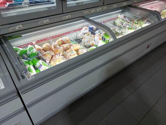 882544-1 Exposure freezer AHT Miami 250