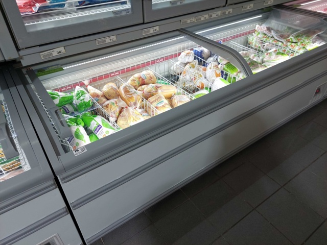 882544-2 Exposure freezer AHT Miami 250