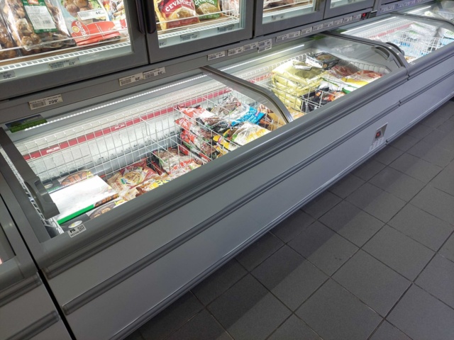 882546-1 Exposure freezer AHT Miami 250