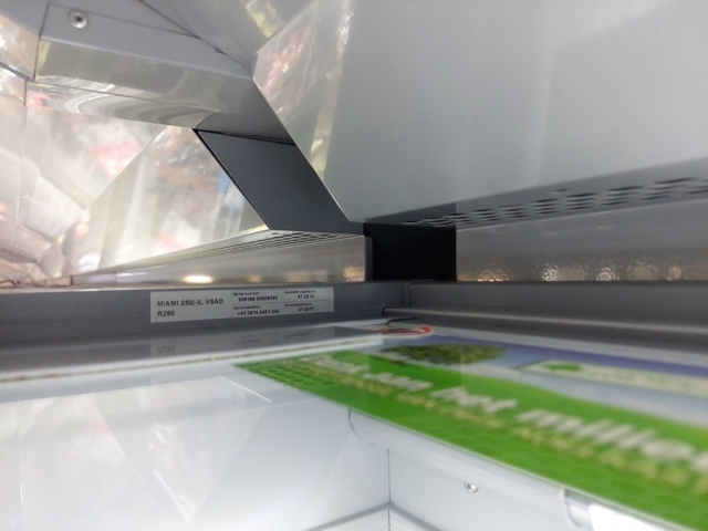 882547-5 Exposure freezer AHT Miami 250