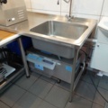 882565-2 Sink with pre-rinse shower