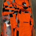 977280-2 Pallet with warning jackets - ladies