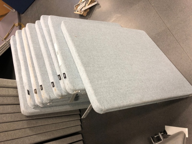 978520-2 Isku 70cm x 70cm pöytäseinäke/akustointilevy x 8