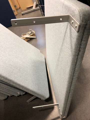 978520-3 Isku 70cm x 70cm pöytäseinäke/akustointilevy x 8