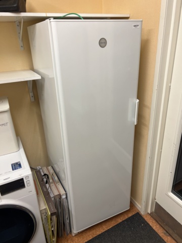 908224-1 Frys Electrolux EU8112C