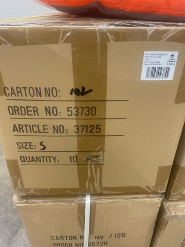 977287-2 Pallet with warning jackets - different sizes