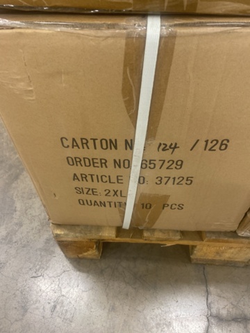 977287-4 Pallet with warning jackets - different sizes