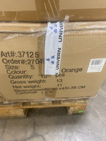 977287-5 Pallet with warning jackets - different sizes