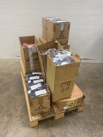 977301-1 Assortment of protective gloves