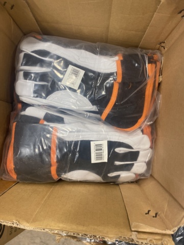 977301-4 Assortment of protective gloves