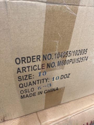 977301-9 Assortment of protective gloves