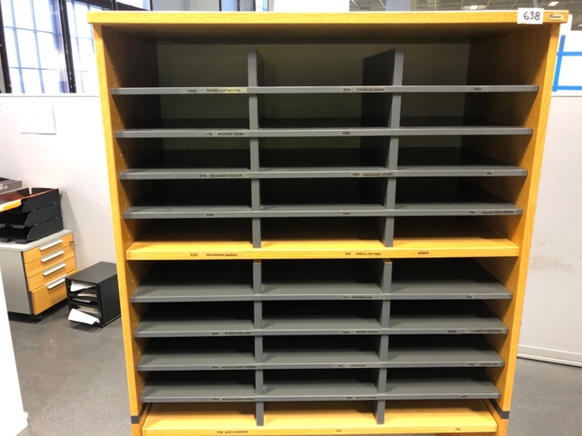 978657-2 Kinnarps lokerikkohyllykkö - Ei pohjahintaa