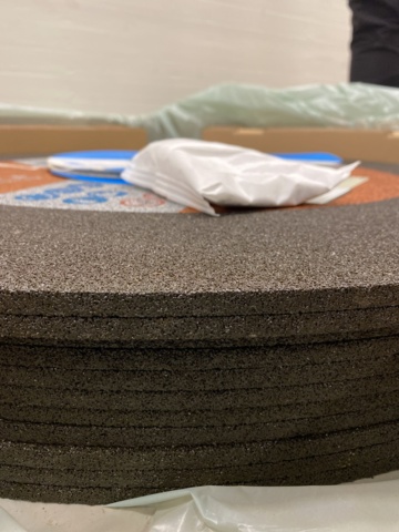 979082-4 11 Grinding discs Tyrolit 700x7.5x60