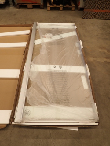 862146-2 Shower walls