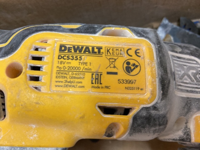946650-3 DeWalt tools