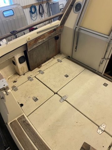 934717-22 Flipper 760 -1984 ink boat trailer