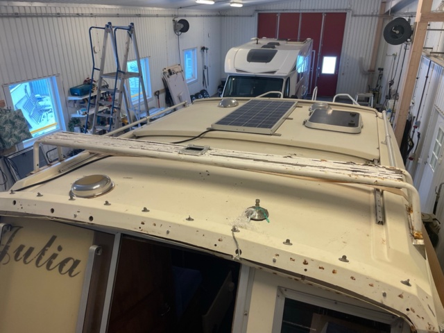 934717-28 Flipper 760 -1984 ink boat trailer