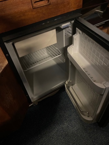 934717-44 Flipper 760 -1984 ink boat trailer