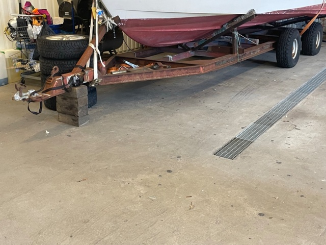 934717-54 Flipper 760 -1984 ink boat trailer