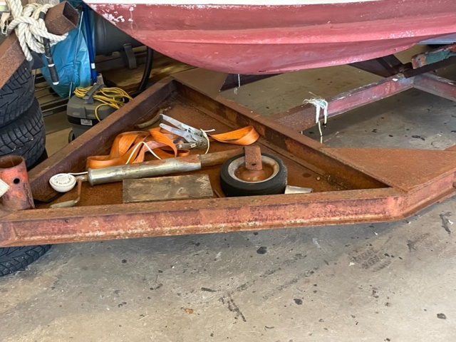 934717-56 Flipper 760 -1984 ink boat trailer