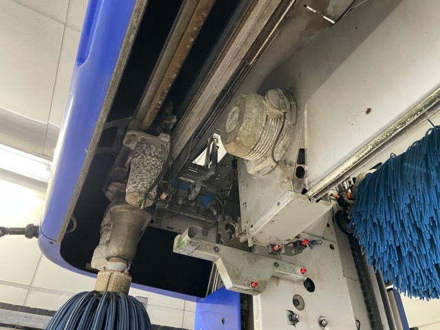 979440-13 Complete car wash / automatic car wash