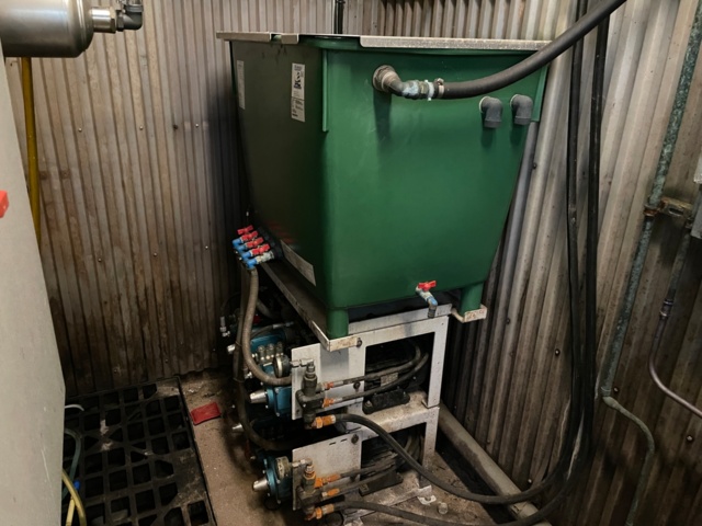 979440-18 Complete car wash / automatic car wash