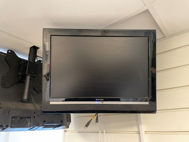 979440-19 Complete car wash / automatic car wash