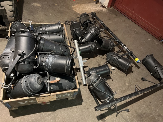 908033-1 Studio lamps, approx. 20 pieces