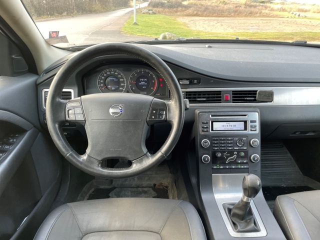 980607-18 Volvo V70 2.0 D Manual, 136hp, 2008