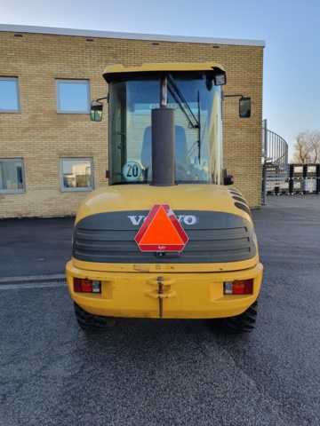 973491-5 Hjullastare - Volvo L30 2000'