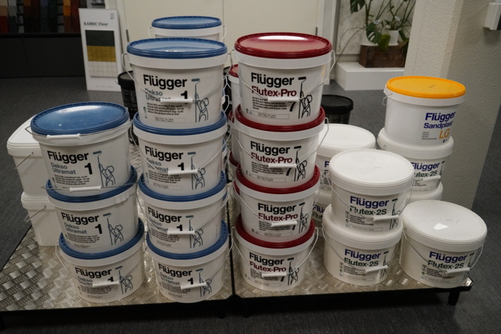 954209-2 Party with wall paint & Sandplast from Flügger