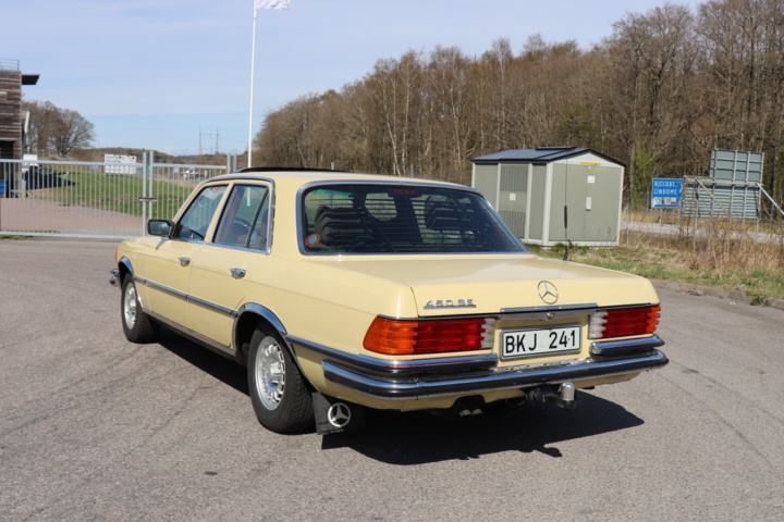 953032-3 Mercedes-Benz 450 SE - 1974