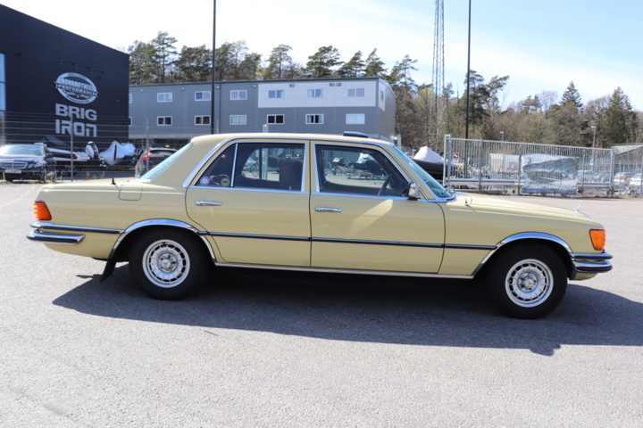 953032-6 Mercedes-Benz 450 SE - 1974