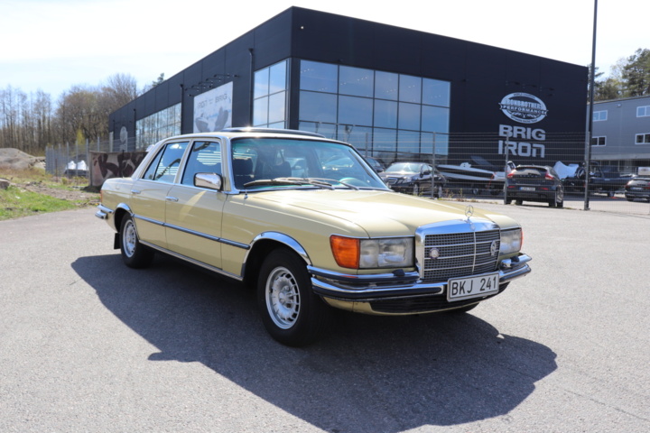 953032-7 Mercedes-Benz 450 SE - 1974