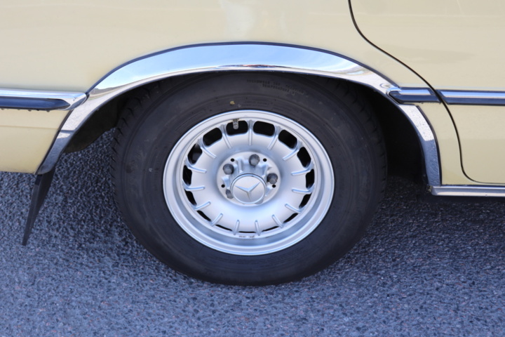 953032-26 Mercedes-Benz 450 SE - 1974