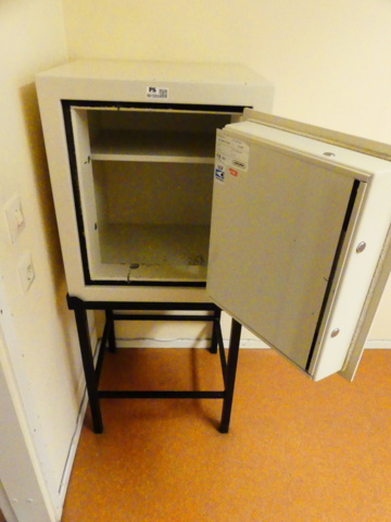 961333-9 Hadak cash register/safe