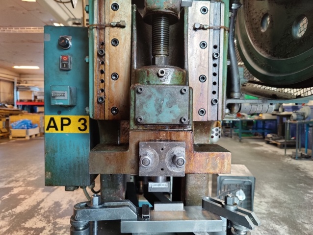 976266-7 Eccentric press SMV FPF-2