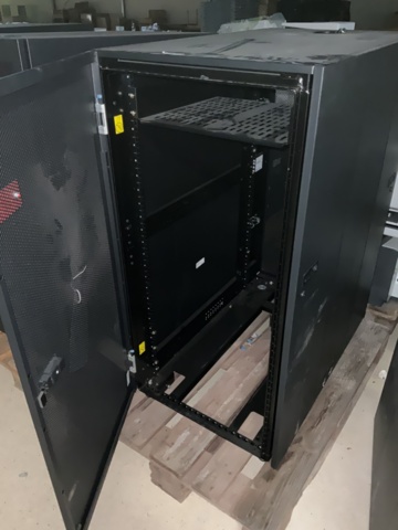 961411-6 3 server/computer cabinets