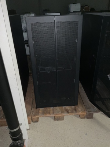 961411-10 3 server/computer cabinets