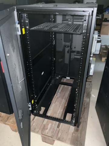 961411-11 3 server/computer cabinets