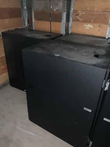 961418-3 4 server/computer cabinets IBM on wheels