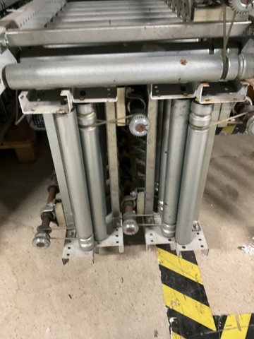 961424-3 Motor-driven conveyor belt