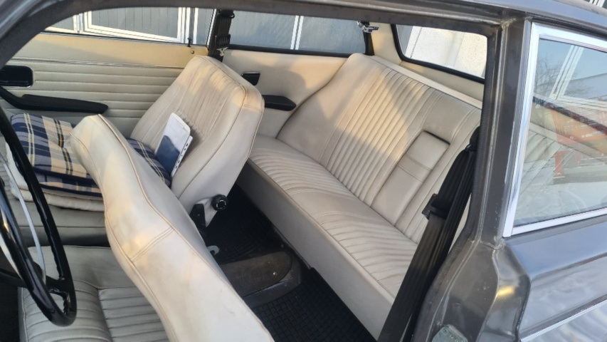 953031-6 Volvo 142 1.8 - 1968