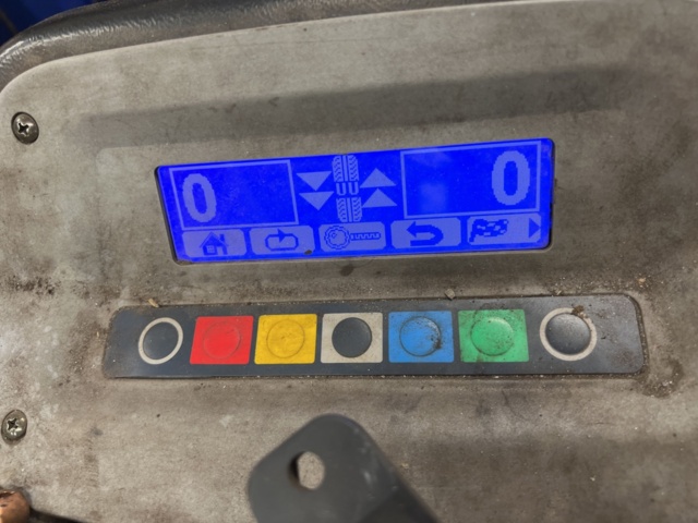 974192-3 Tire balancing machine Ravaglioli -2012