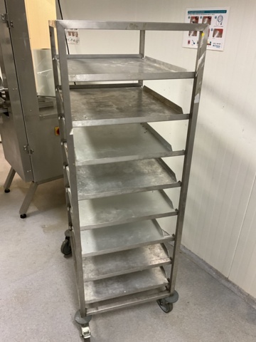 961448-2 Stainless steel trolley with loose metal plates