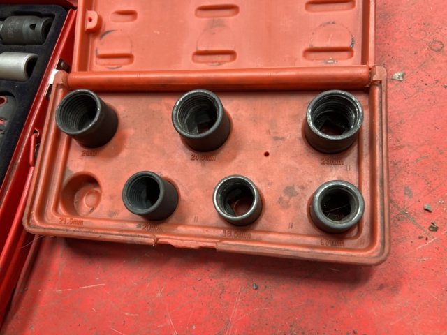 974212-6 Tool kits from IDG-Tools